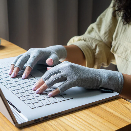 Bambuhandsken | Bli Av Med Handsmärtan Idag!